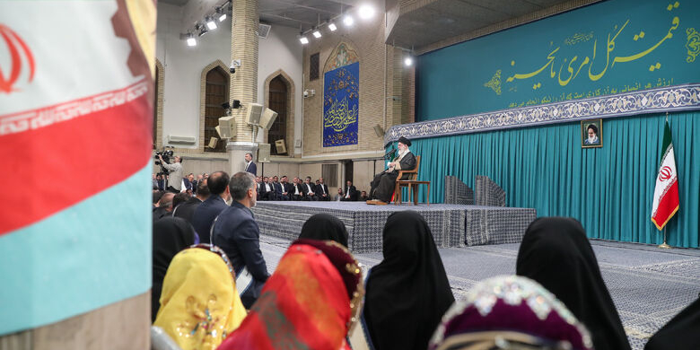 The Leader of the Revolution Meets with Thousands of Workers from Across the Country The Leader of the Revolution Meets with Thousands of Workers from Across the Country