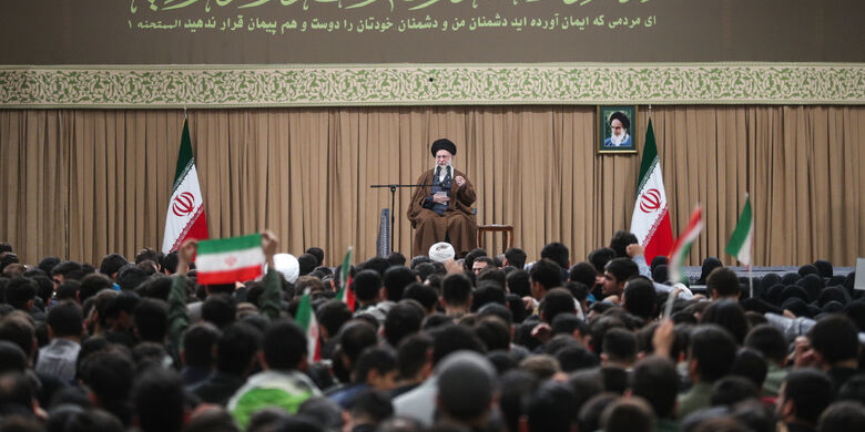 روز دانشآموز 1404 روز دانشآموز 1404