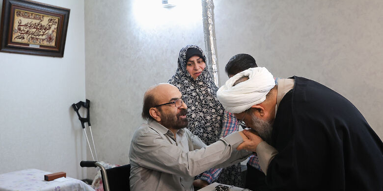 اعزام نمایندگان رهبر انقلاب اسلامی برای تجلیل از جانبازان در روز جانباز اعزام نمایندگان رهبر انقلاب اسلامی برای تجلیل از جانبازان در روز جانباز