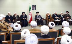 تصویر دیدار اعضای مجلس خبرگان با رهبری