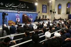 إقامة مراسم تأبین الفقید آیة الله هاشمي شاهرودي بحضور قائد الثورة الإسلامية إقامة مراسم تأبین الفقید آیة الله هاشمي شاهرودي بحضور قائد الثورة الإسلامية