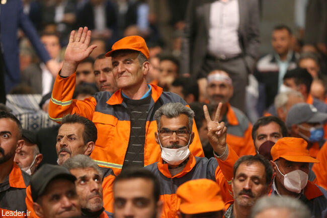 İslam İnkılabı Lideri'nin binlerce İran'lı işçiyi kabul etmesi