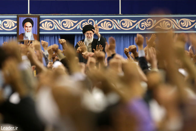 İslam İnkılabı Rehberi'nin Kum halkından binlerce vatandaşı kabul etmesi