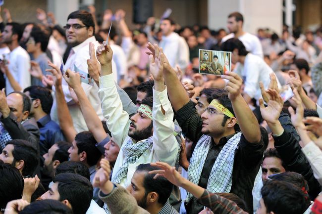 دیدار صمیمانه و پرشور هزاران نفر از دانشجویان دانشگاههای استان قم