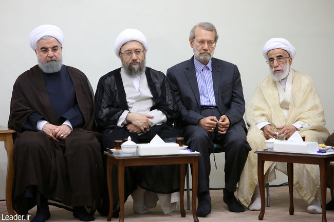 قائد الثورة الإسلامية المعظم يستقبل رئیس وأعضاء مجمع تشخيص مصلحة النظام