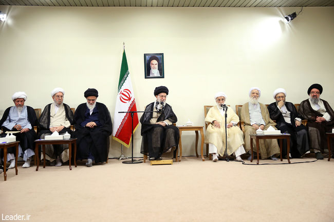 Rehberlik Fakihler Meclisi Üyelerinin İslam İnkılabı Rehberi ile görüşmesi