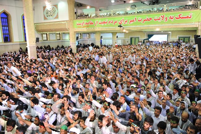 دیدار جمع زیادی از مردم استان بوشهر