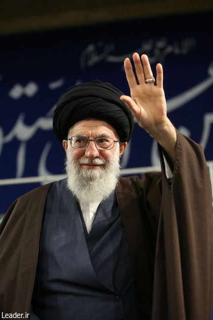 قائد الثورة الإسلامية المعظم يستقبل وزير ومسؤولي ومنتسبي وزارة الأمن