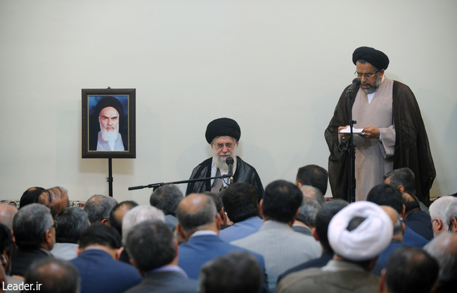 Ayatollah Khamenei receives Iran’s Intelligence minister and his deputies.
