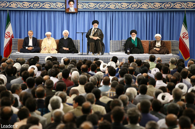 Ayatollah Khamenei meets with officials, the public and Muslim ambassadors