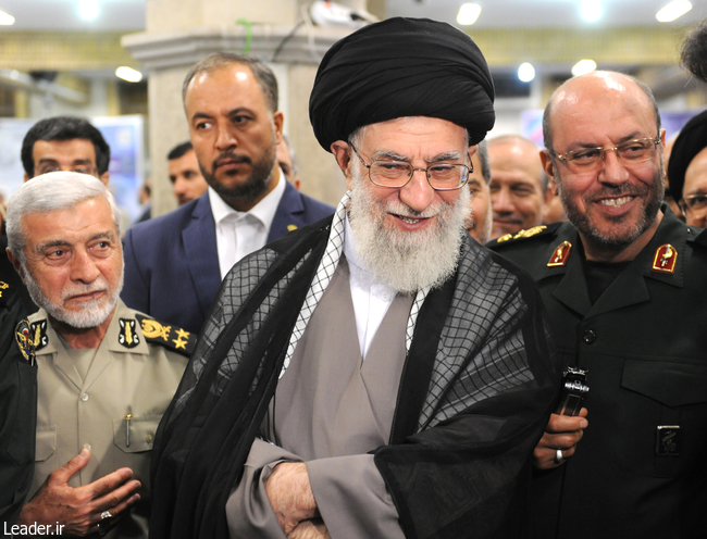 Ayatollah Khamenei visits the exhibition of Iran’s defensive achievements.