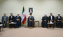 Revolutionsoberhaupt Ajatollah Khamenei empfängt die Mitglieder des Regierungskabinetts Revolutionsoberhaupt Ajatollah Khamenei empfängt die Mitglieder des Regierungskabinetts