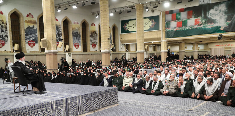 Leader of the Revolution Meets with Veterans and Activists of Sacred Défense