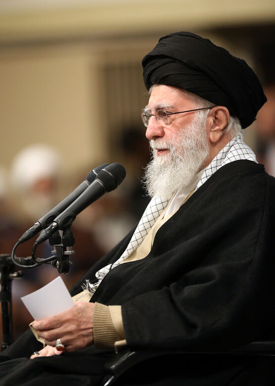 Leader of the Revolution Meets Thousands from Qom