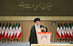 ท่านผู้นำสูงสุดการปฏิวัติอิสลาม ได้ลงคะแนนเสียงเลือกตั้งประธานาธิบดีรอบที่สอง