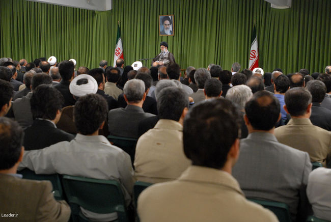 دیدار اعضای ستاد برگزاری مراسم بیستمین سالگرد ارتحال حضرت امام خمینی (ره)