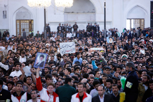 اجتماع عظیم زائران و مجاوران حضرت علی بن موسی الرضا (ع)