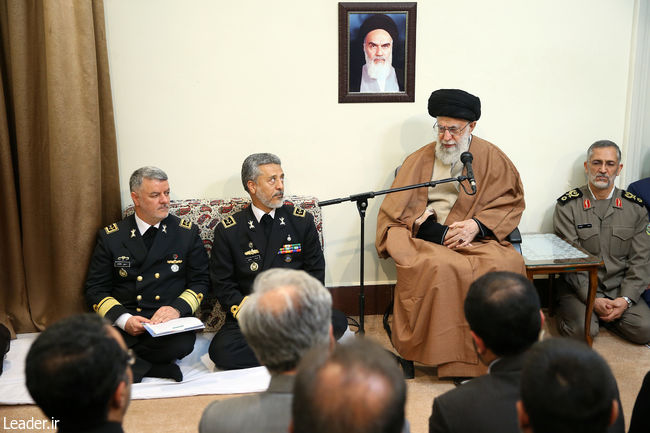 İslam İnkılâbı Rehberi Ayetullah Hamanei’nin, İran Ordusu Deniz Kuvvetleri komutanlarını kabulü