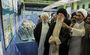 الإمام الخامنئي يزور معرض النتاجات العلمية و البحثية في مؤسسة دار الحديث