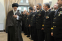 Le Guide suprême a reçu les commandants et les responsables de la Marine iranienne
